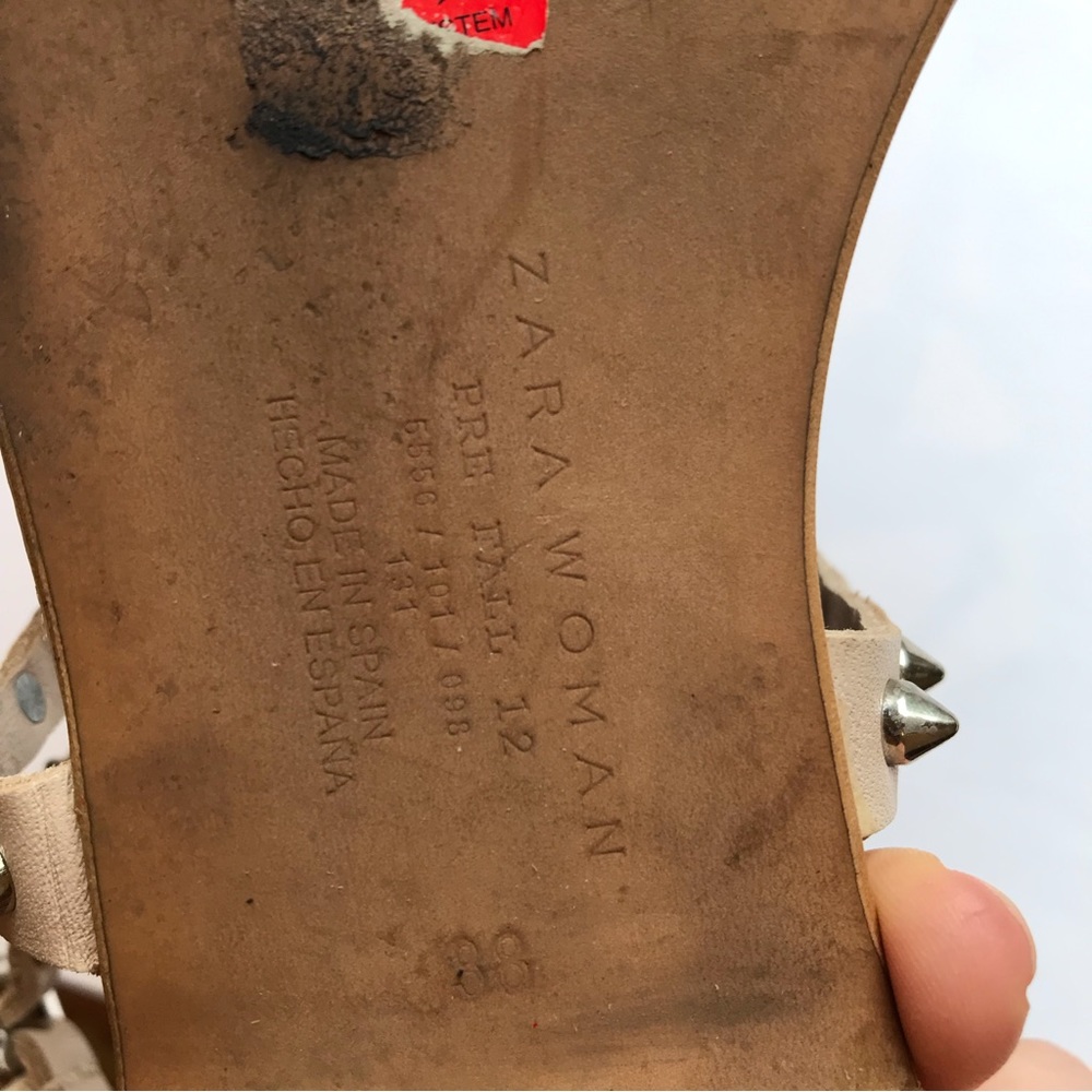 Zara rockstud style sandals prefall 2012. VERY GOOD CONDITION - Picture 2 of 5
